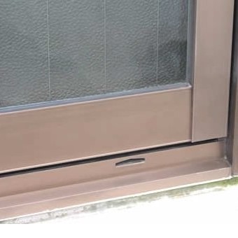 劣化して白くなった,窓アルミサッシを掃除する方法