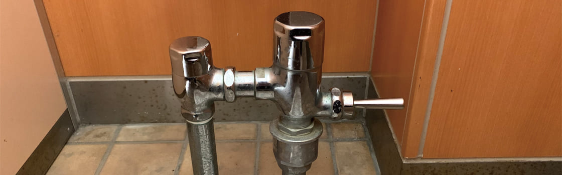 和式トイレレバー部金属のサビ汚れをキレイにする方法